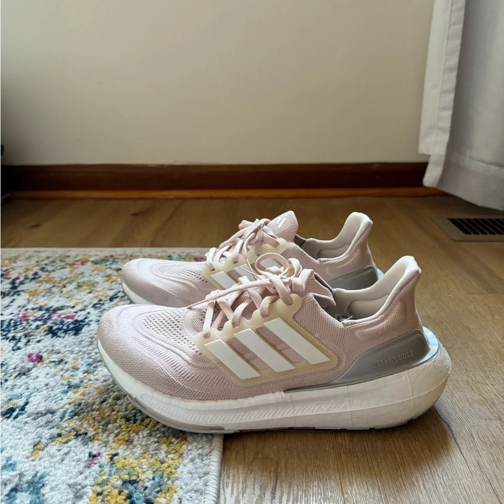 Adidas Ultraboost Sneakers - Picture 1 of 4